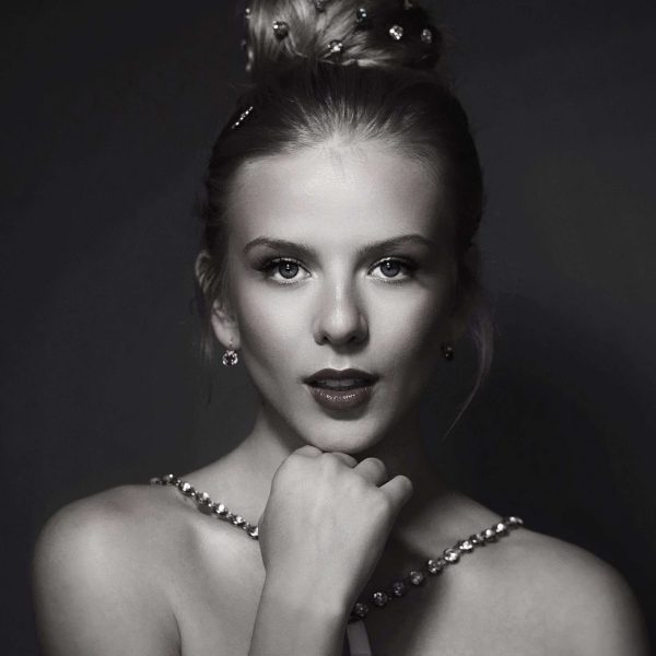 Victoria K._03